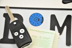 Zulassung fürs Auto: Fahrzeug richtig an- und abmelden!