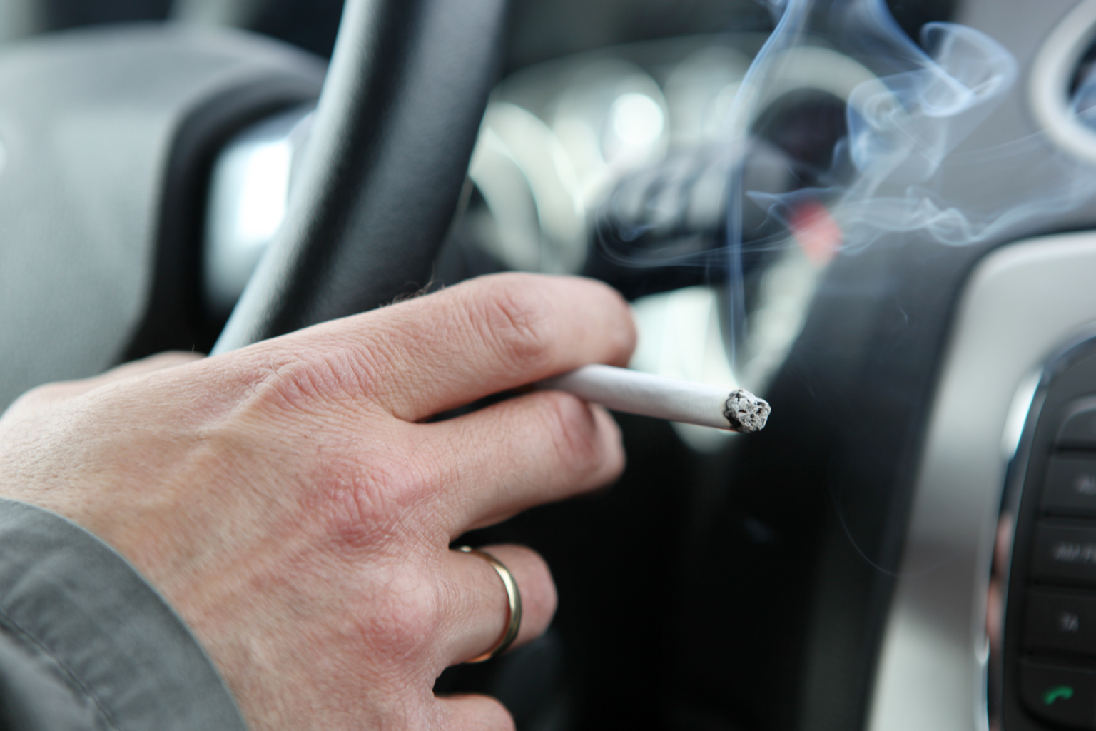 Rauchen im Auto