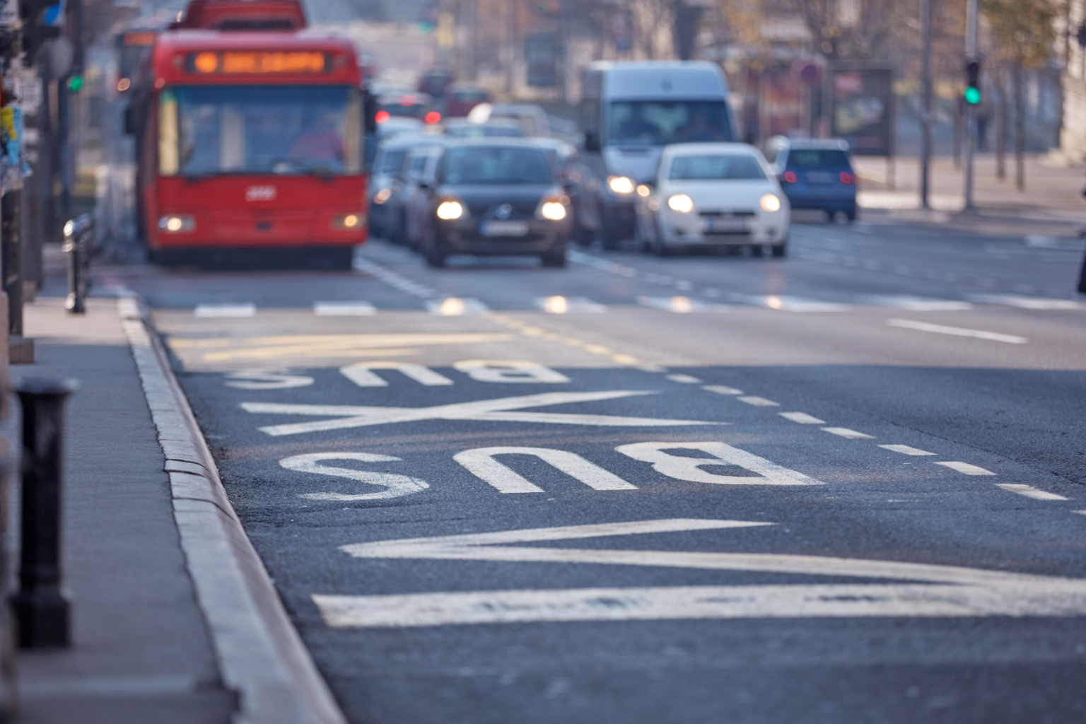 Busspur Pannenstreifen Oder Doch Was Anderes Die Wahrheit Uber Sonderfahrstreifenfeed