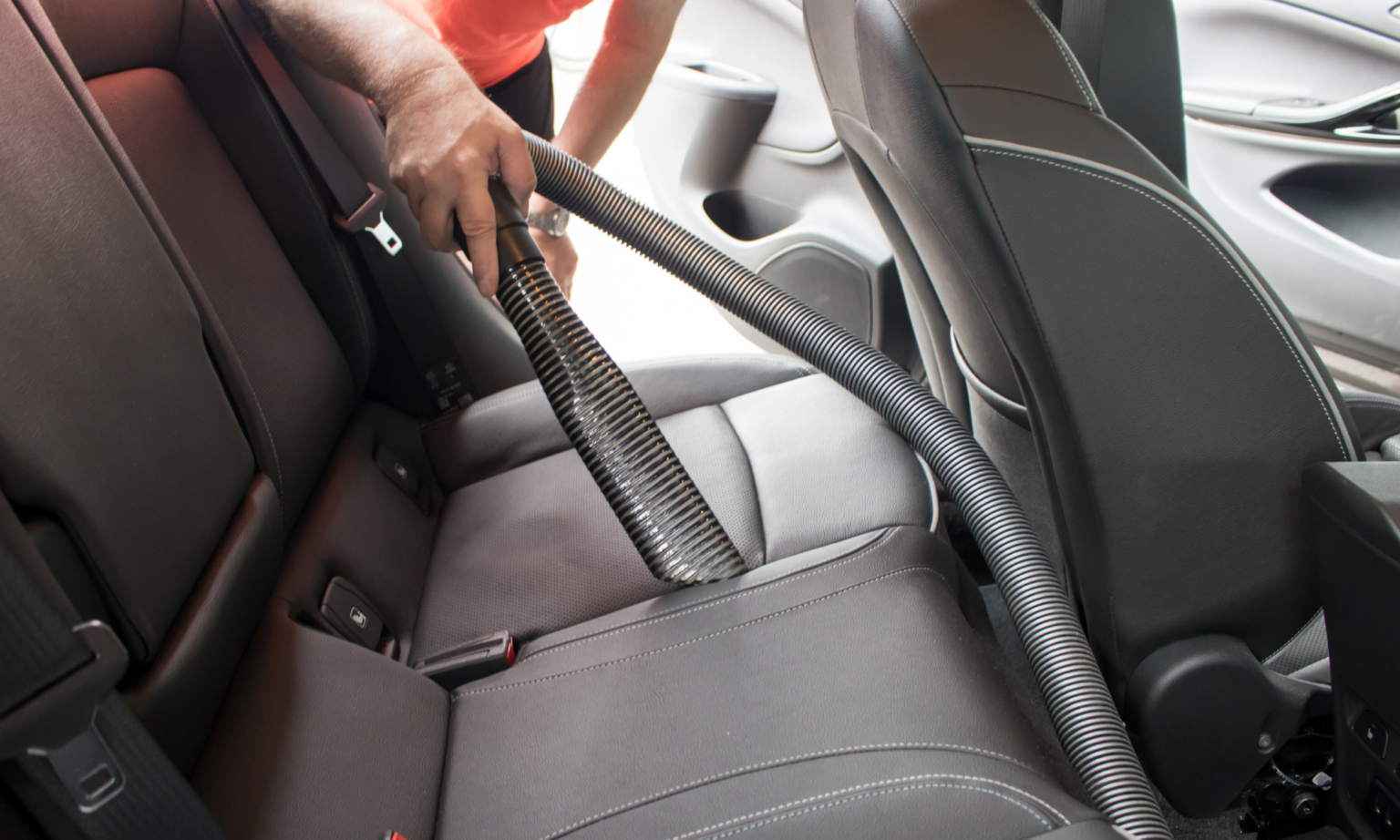 Feuchtigkeit im Auto Alle Ursachen, Tipps und häufige Fehler