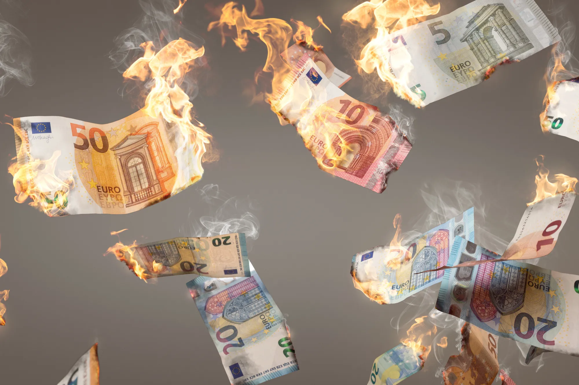 Vermögensschaden, Runterfallende, brennende Euro-Banknoten